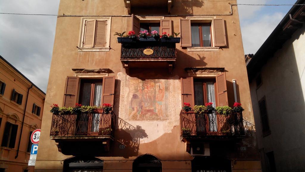 Marconi Rooms And Apartments Verona Luaran gambar